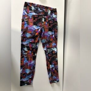 Lululemon Women’s Crop Leggings-size 8